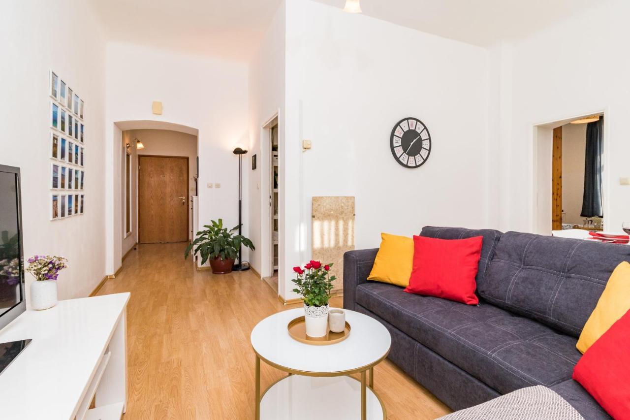 Apartman Lussi Pula Extérieur photo
