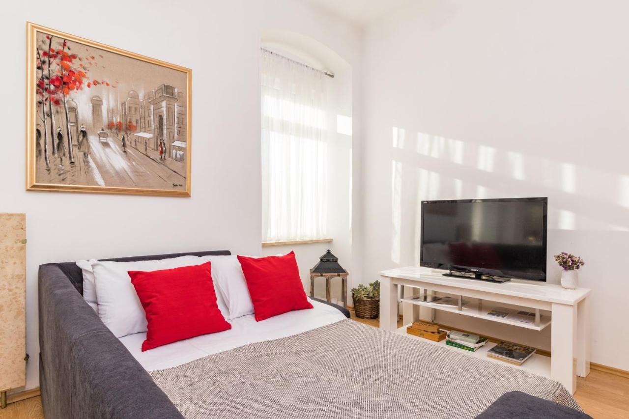Apartman Lussi Pula Extérieur photo