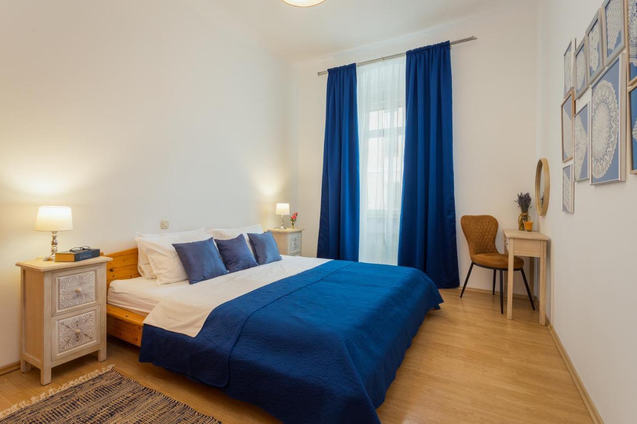 Apartman Lussi Pula Extérieur photo