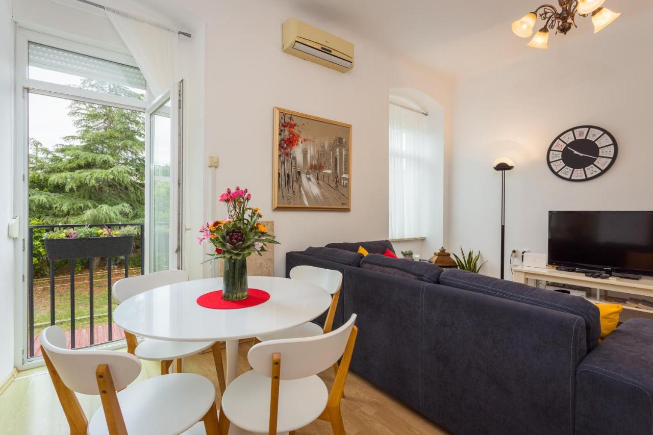 Apartman Lussi Pula Extérieur photo