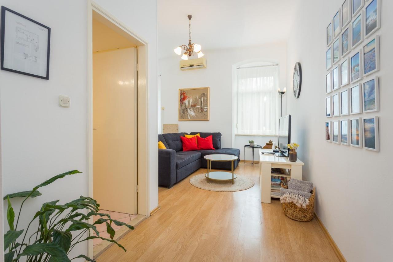 Apartman Lussi Pula Extérieur photo